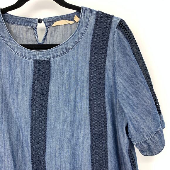 Soft Surroundings Chambray Crochet Stripe Blouse Womens Sz M Short Sleeve Blue - Picture 3 of 6